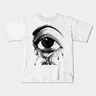 The crying eye Kids T-Shirt